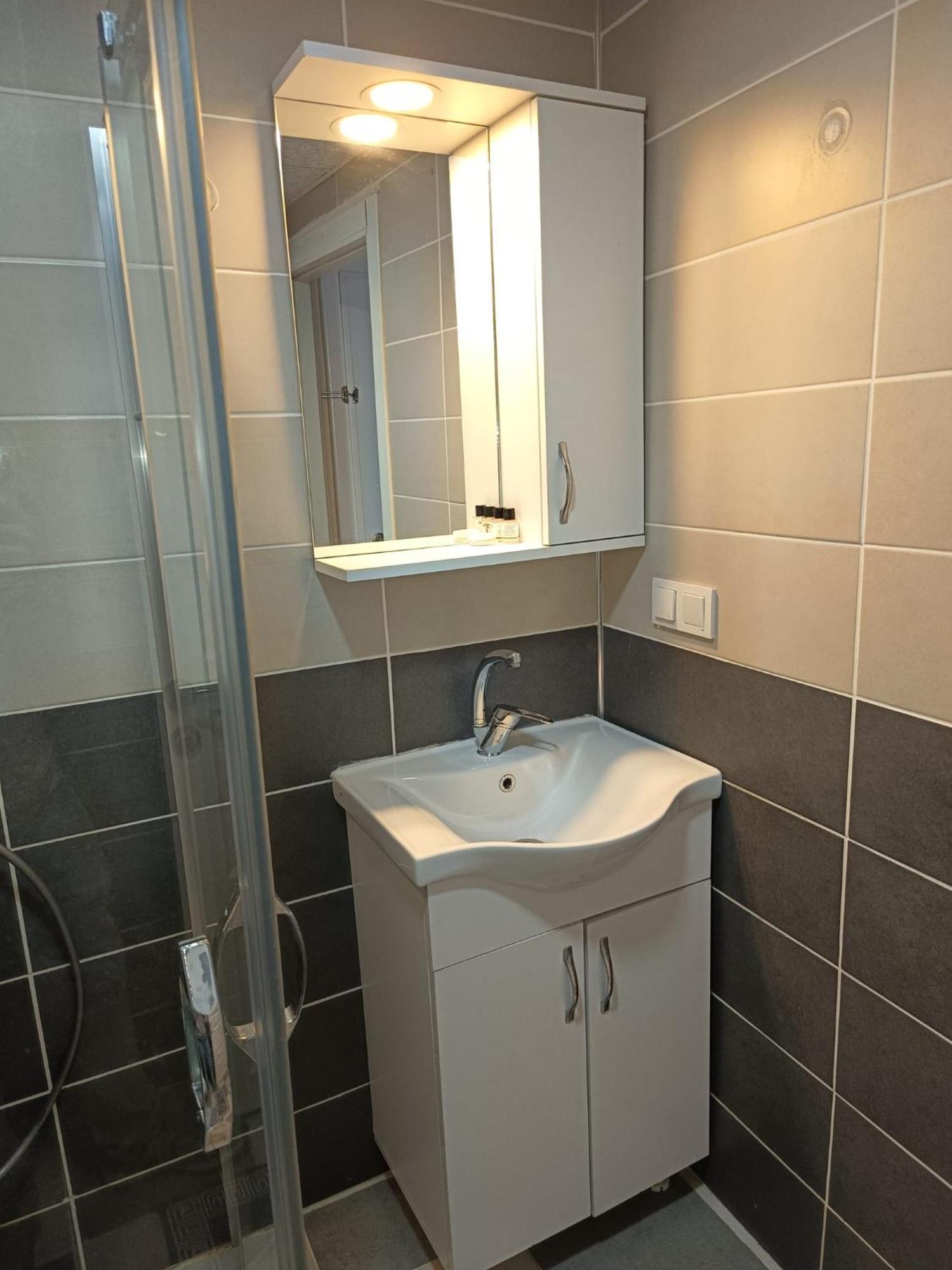 اسطنبول White Crown Apartman Ve Yasam Merkezi المظهر الخارجي الصورة
